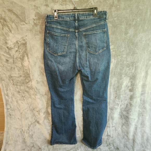 NWT Old Navy higher high rise Flare jeans size 14 - Picture 3 of 6